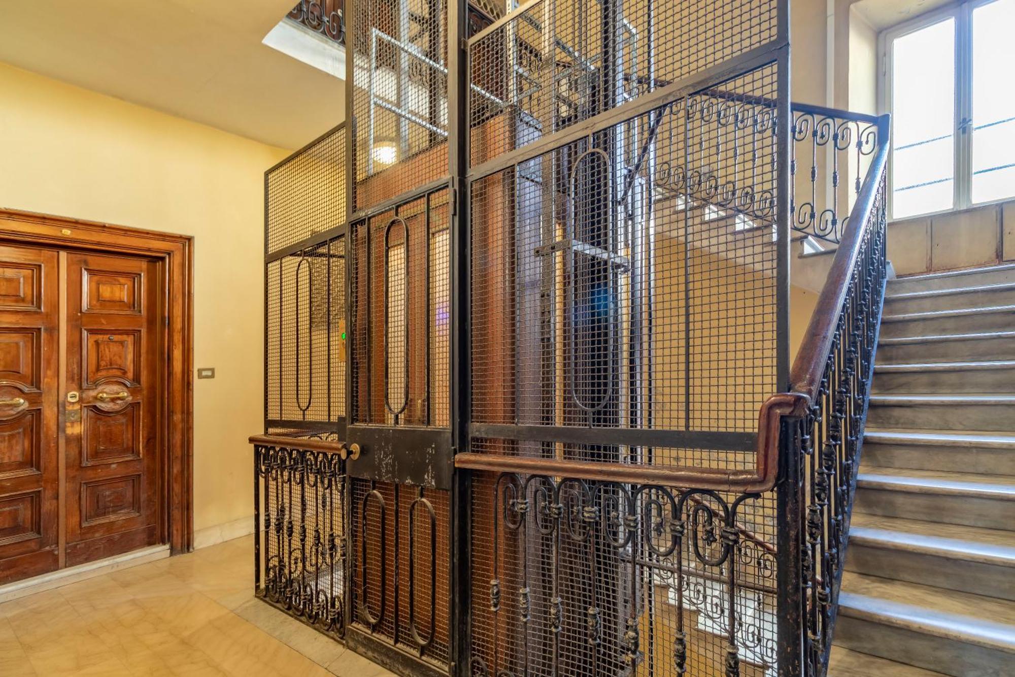Urent - Residenza Cocchina * Rom